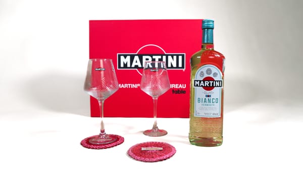 Martini® Bianco Spritz dévoile son coffret design signé Alice Moireau