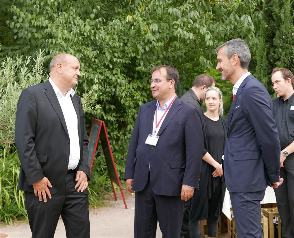 Christoph Meininger (à gauche) avec l'equipe espagnole de ICEX