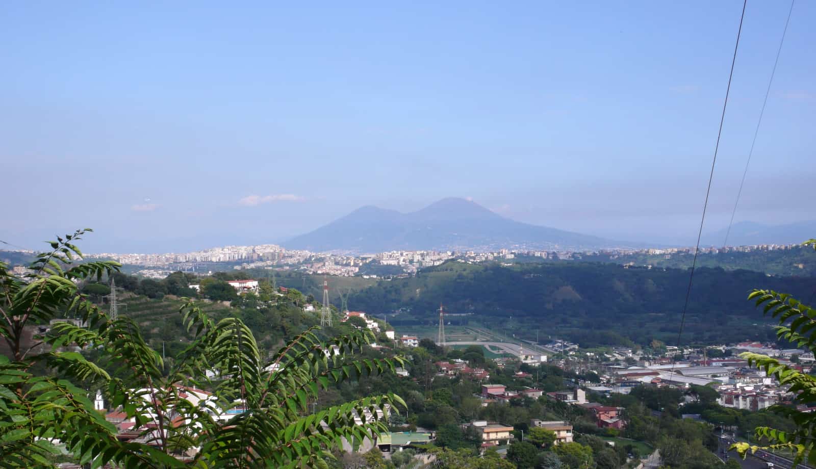 « Campania Stories » est de retour avec  l’édition 2022 à Campi Flegrei (Naples), magie d'une region viticole sur les Cratères de volcans.